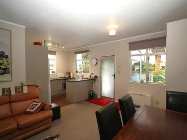 House for rent in Kelston