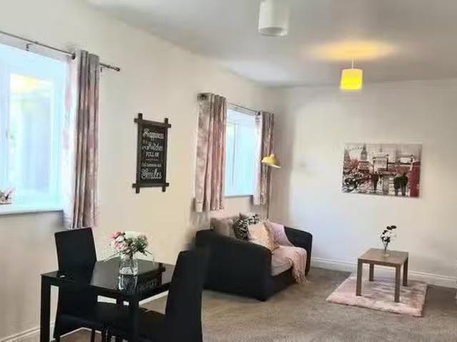 Apartment for rent in Burnham-on-Sea and Highbridge, Highbridge
