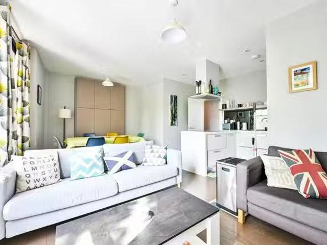 Apartment for rent in Kennington, Greater London