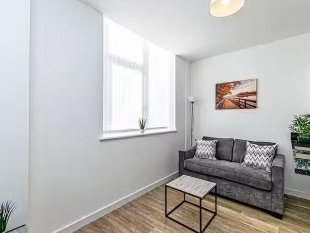 Apartment for rent in Newtown, Two Mills