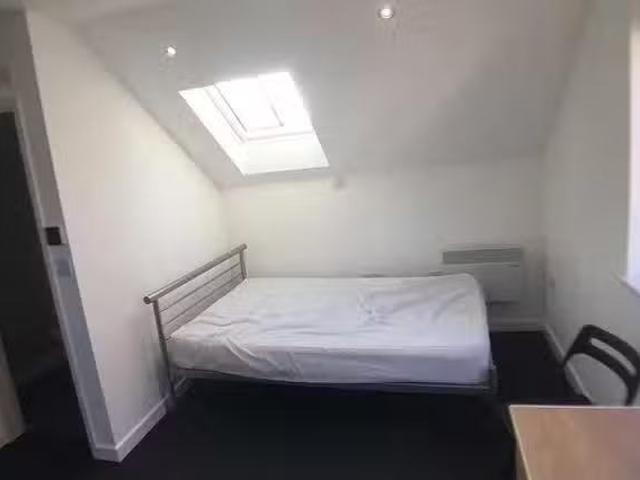 Apartment for rent in Elmfield, Leicestershire