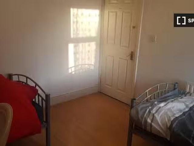 House to rent in Bluebell, North Tipperary