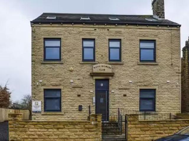 Apartment for rent in Armitage Bridge, West Yorkshire