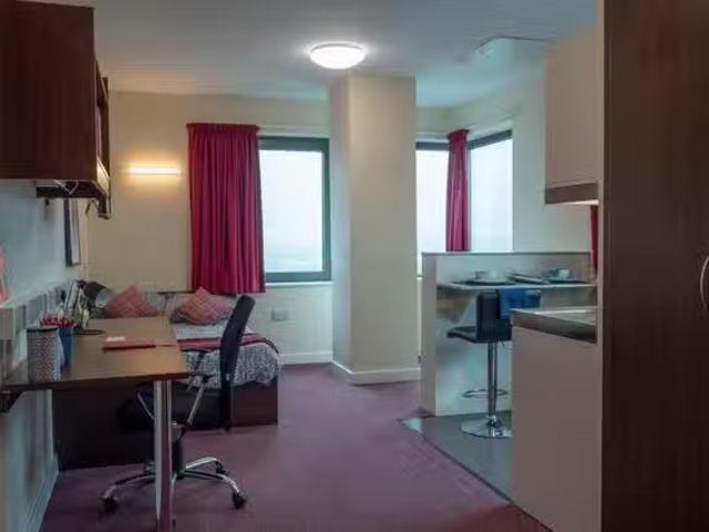 Apartment for rent in Highfields, Old Wharf