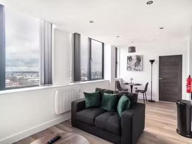 Apartment for rent in Gorse Hill, Trafford Park