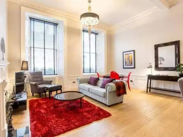 Apartment for rent in Gayfield, Broughton