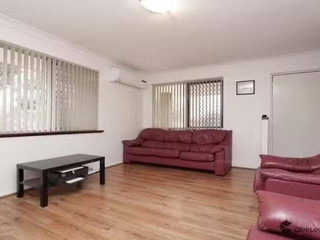 House for rent in Forrestfield, Western Australia