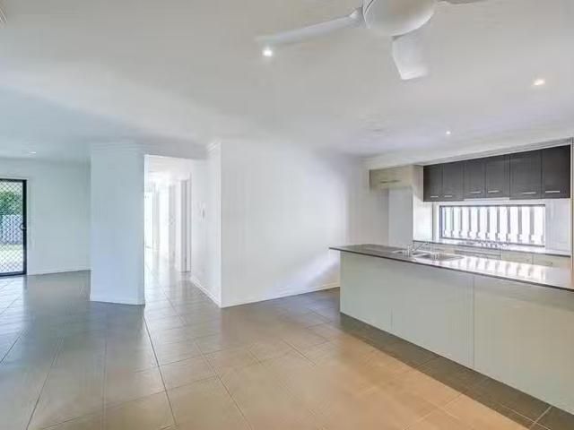 House for rent in South Lake, Western Australia