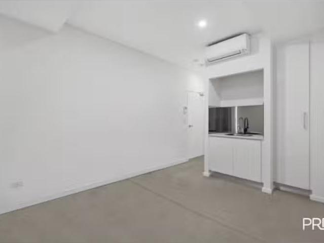 Apartment for rent in Kingswood, New South Wales