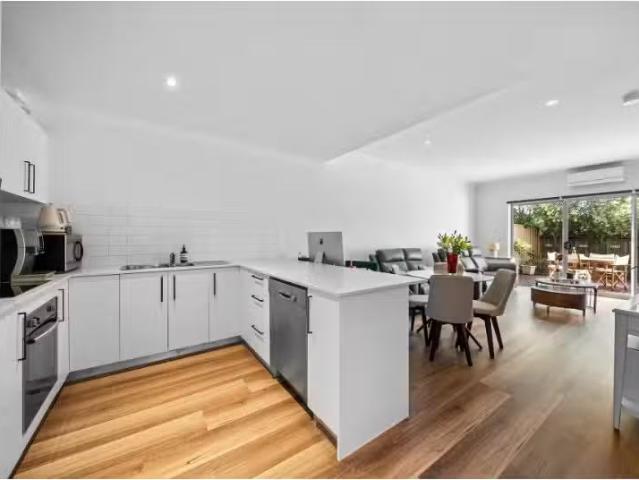 Condo for rent in Woden, Australian Capital Territory