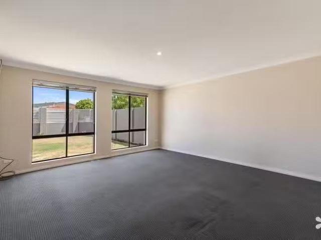 House for rent in Hamilton Hill, Western Australia