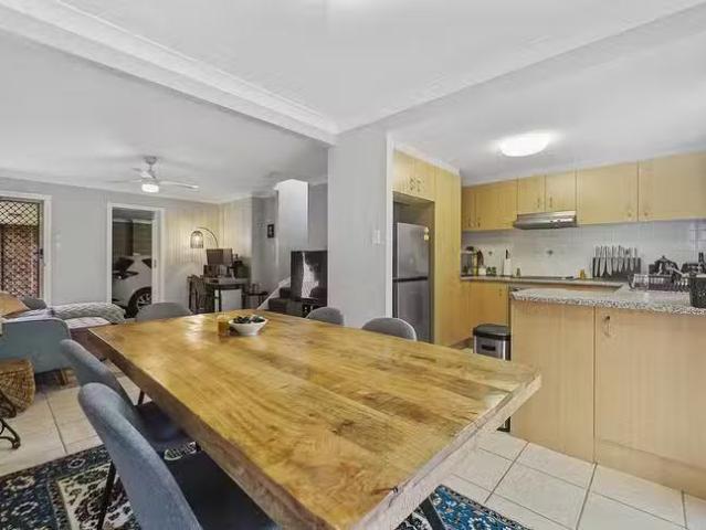 Apartment for rent in Toombul, Queensland