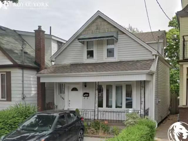 Condo for rent in Ancaster, Ontario
