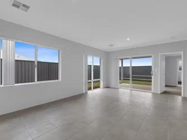 House for rent in Port Kennedy, Western Australia