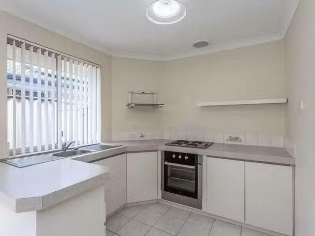 House for rent in Kinross, Western Australia