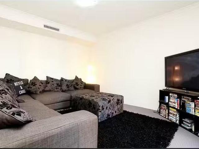 House for rent in Cloverdale, Western Australia