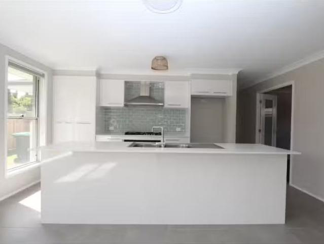 House for rent in Manchester Square, New South Wales