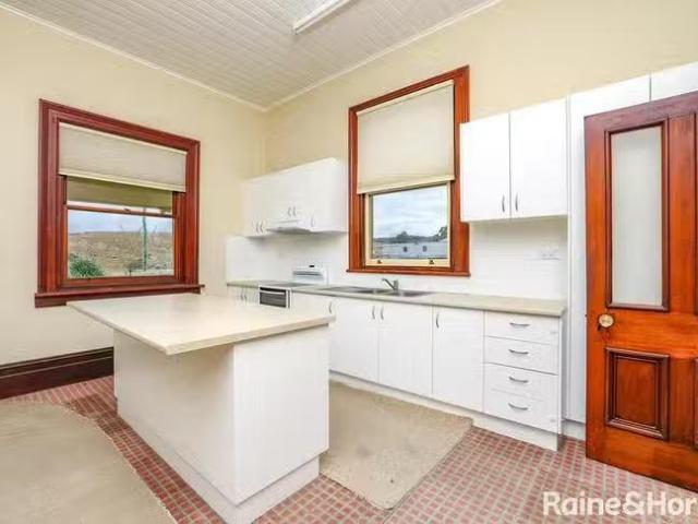 House for rent in Bathurst, New South Wales