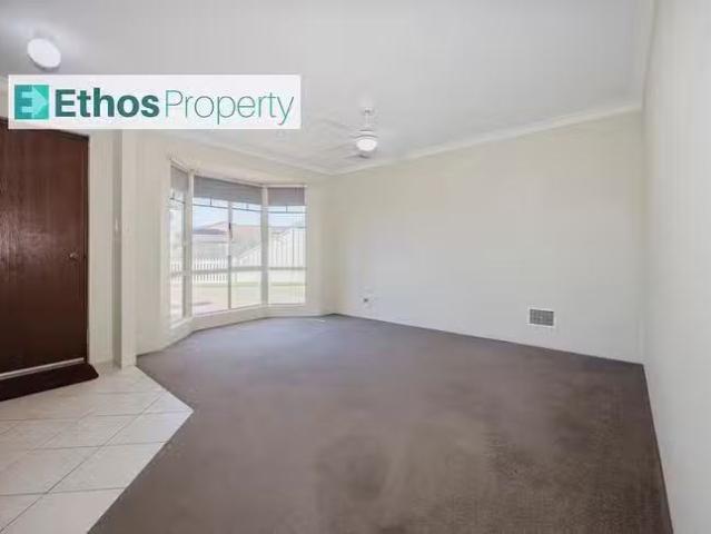 House for rent in Helena Valley, Western Australia