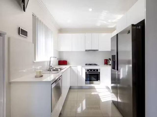 Condo for rent in Sydney, New South Wales