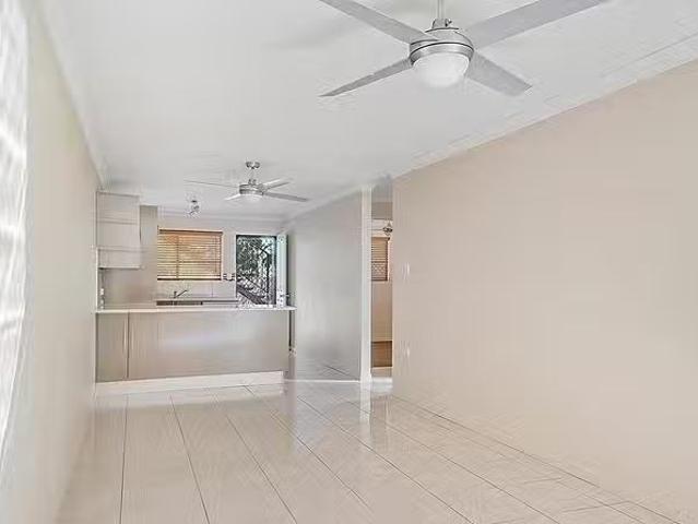 Apartment for rent in Westbrook, Queensland