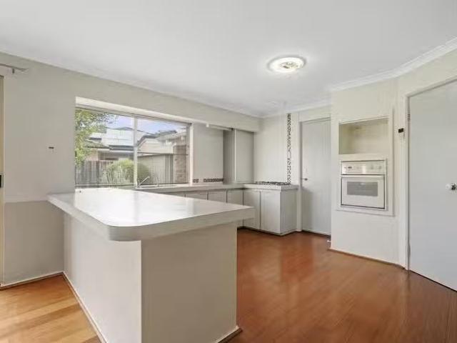House for rent in Canning Vale, Western Australia