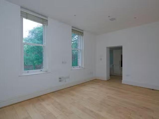 Apartment for rent in Calderstones