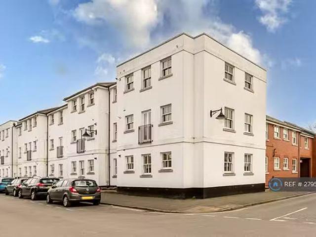 House for rent in Green Close, Warwickshire