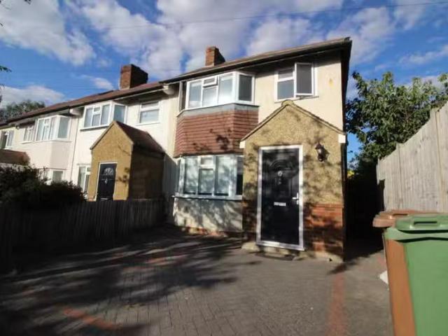 House for rent in Worcester Park, Greater London
