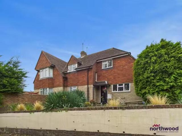 House for rent in Upperton, Eastbourne