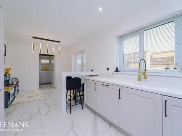 House for rent in Knowle Fold, Darwen