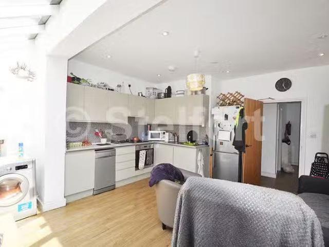 House for rent in Toddington, Bedfordshire