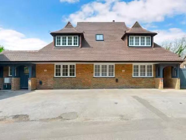 House for rent in Farncombe, Waverley