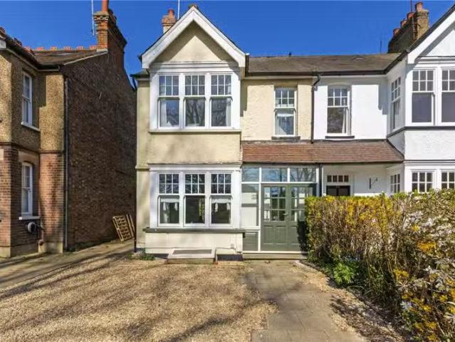 House for rent in Hatching Green, Five Acres