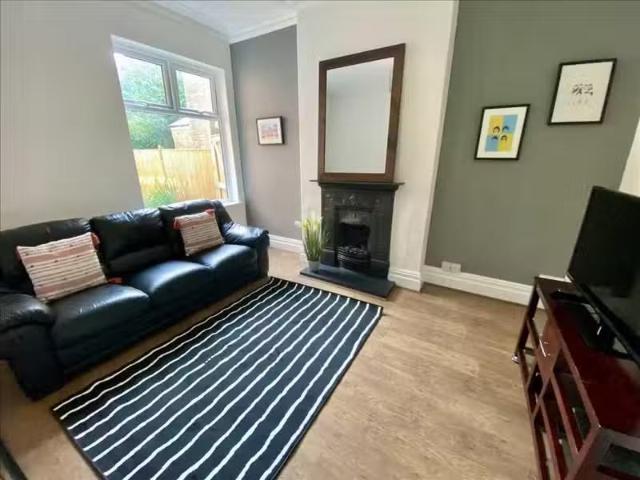 House for rent in Long Man, Cross In Hand