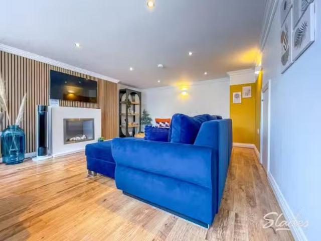 Apartment for rent in Kingswood