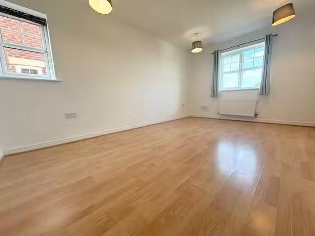 Apartment for rent in Middlebrook, Lee Bank