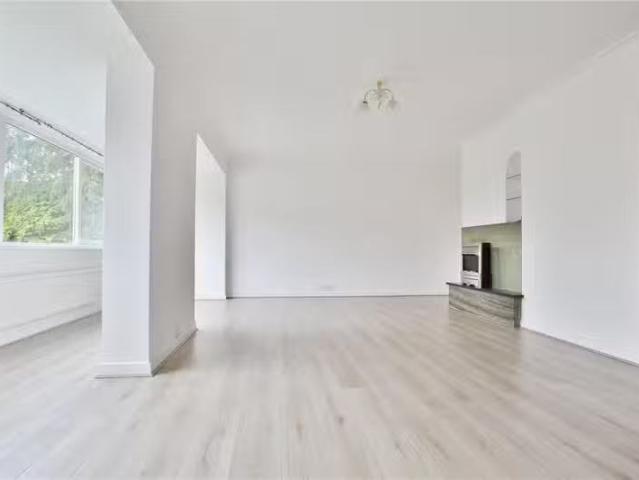Apartment for rent in Rhydypenau, Falcon Lodge