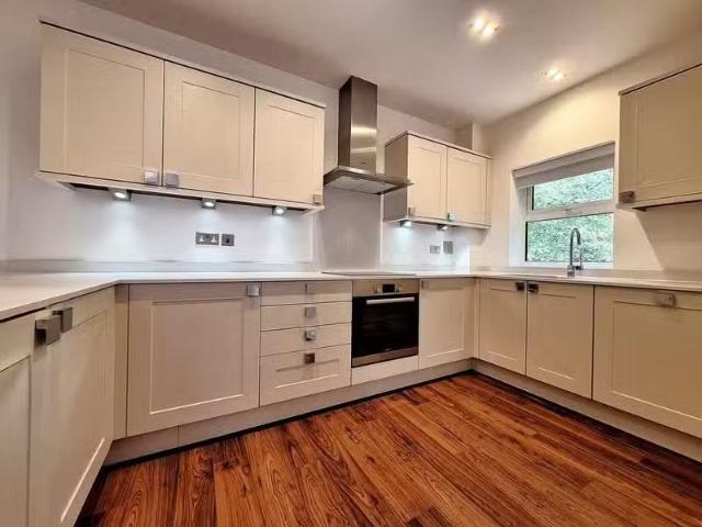 Apartment for rent in Broadstone, Poole