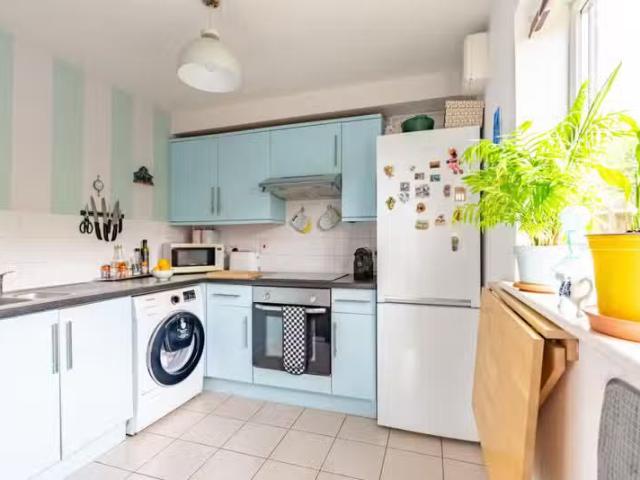 Apartment for rent in St Albans, Five Acres
