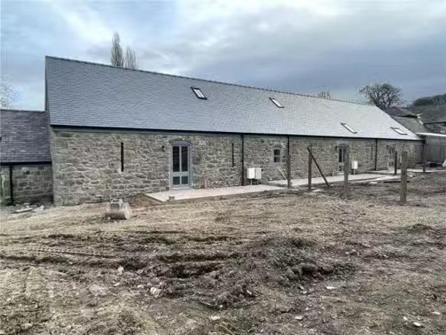 House for rent in Llanferres, Wales