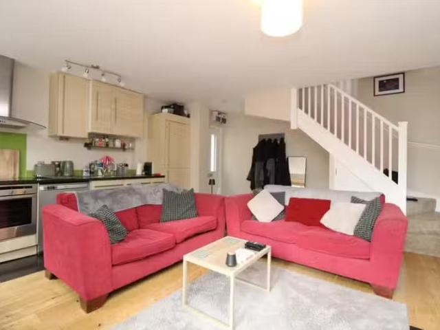 House for rent in The Galleries, Navestock Side