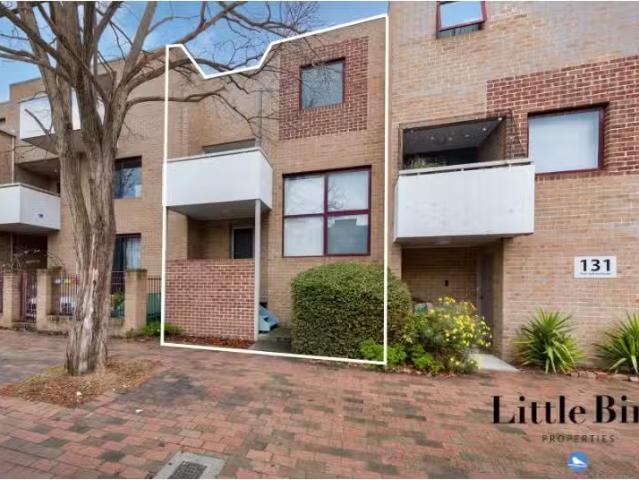 Condo for rent in Woden, Australian Capital Territory