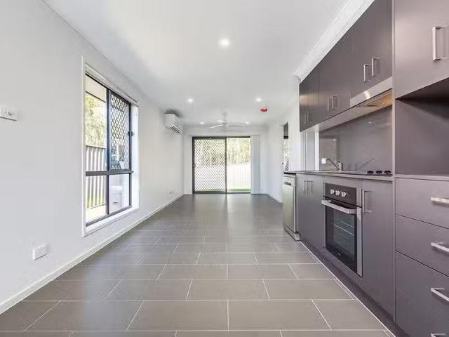 Condo for rent in Ambergate, New South Wales