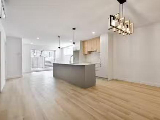 Apartment for rent in Le Vieux-Longueuil, Longueuil