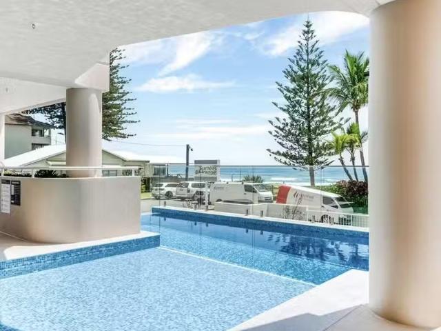 House for rent in Palm Beach, Gold Coast City