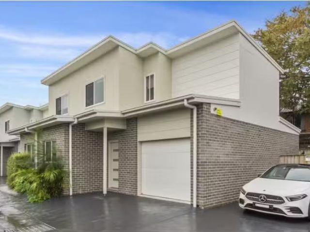 Condo for rent in Wollongong West, New South Wales
