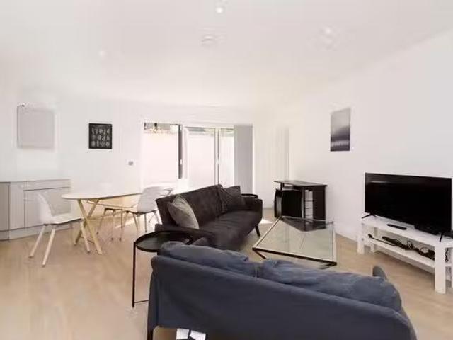 Apartment for rent in Red Hill, Surrey