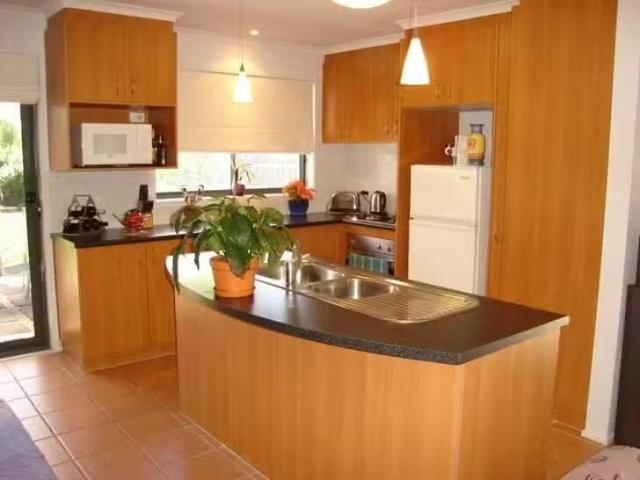House for rent in Dunlop, Australian Capital Territory