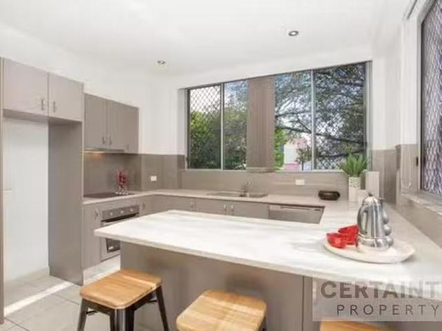 Apartment for rent in Toombul, Queensland